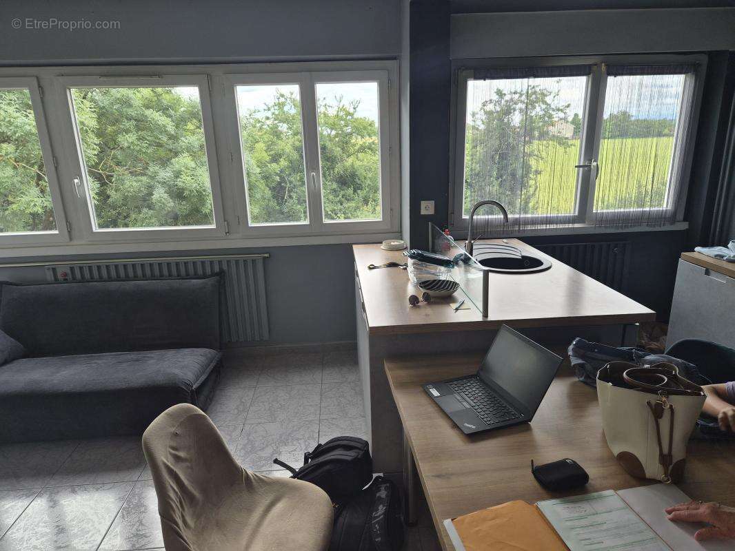 Appartement à DECINES-CHARPIEU