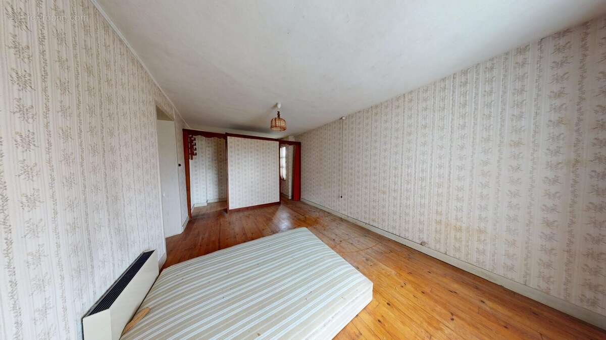 Maison à CERISY-LA-FORET