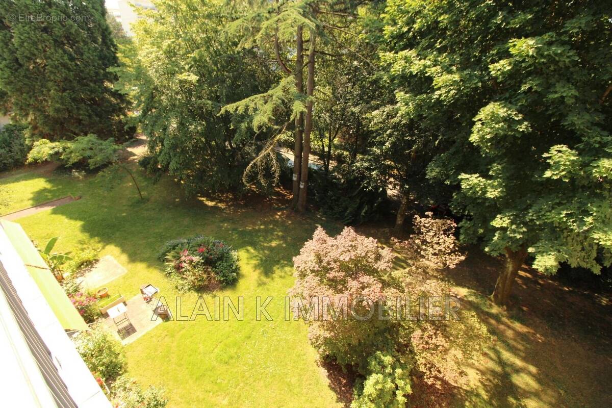 Appartement à VELIZY-VILLACOUBLAY
