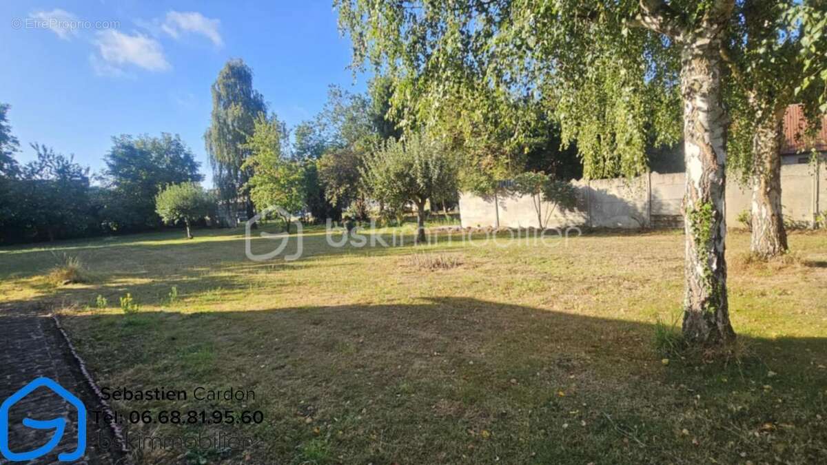 Maison à COURRIERES