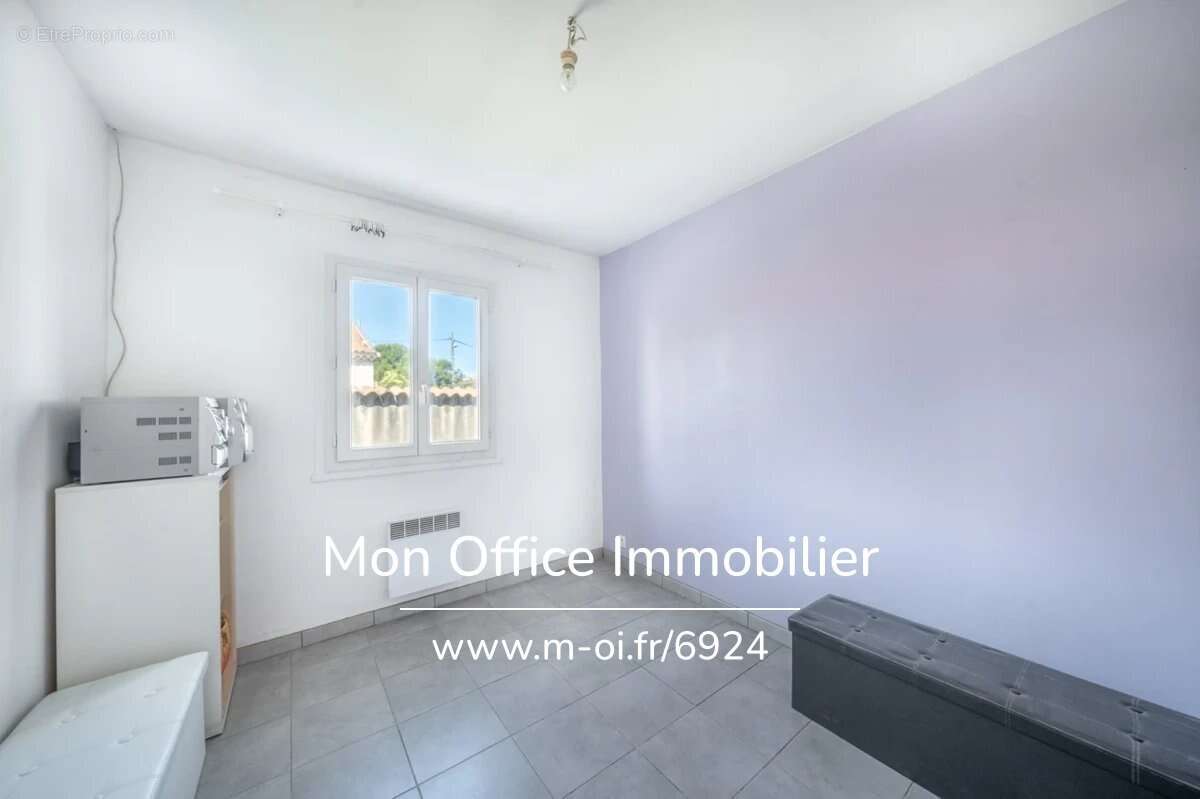 Référence : 6924-YAN. - Maison 4 pièces + studio + garage - photo 11