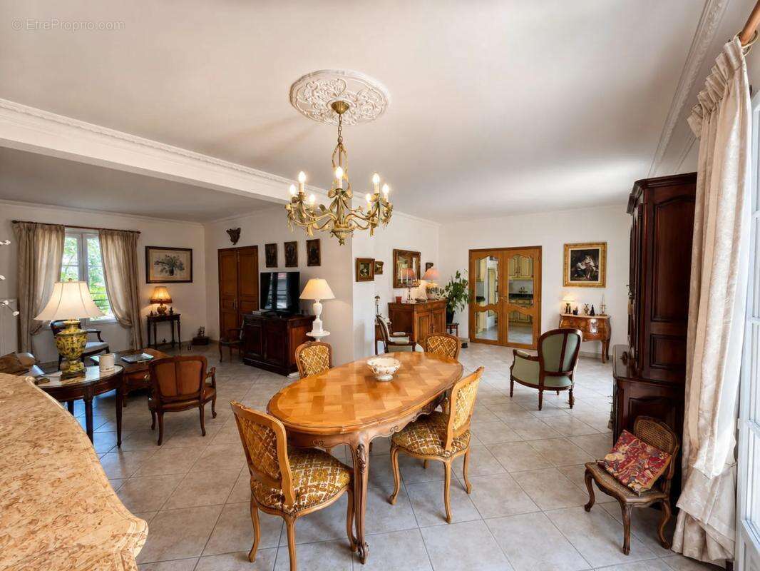 Maison de 166 m² avec grand atelier de 180 m² à côté d'Epernon - photo 3