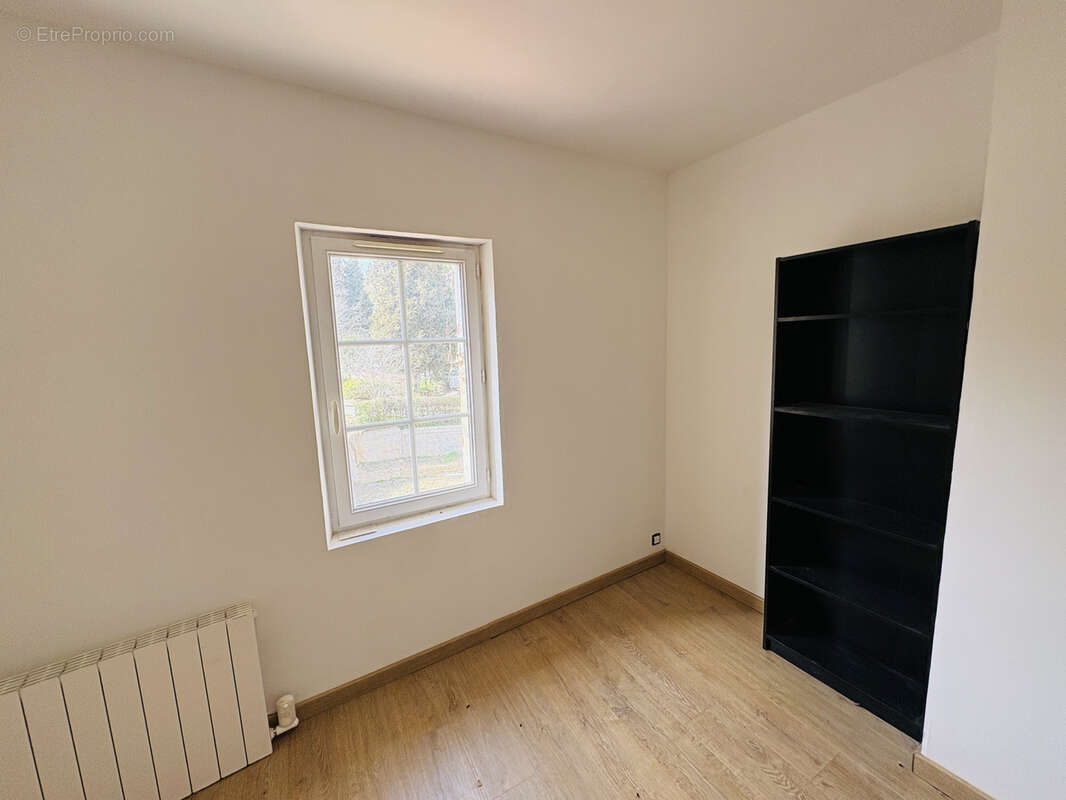 Appartement rénové, en plein centre, très lumineux. - photo 5