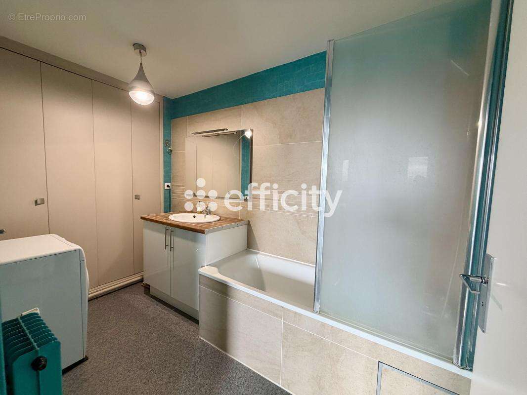 Appartement à LA MADELEINE