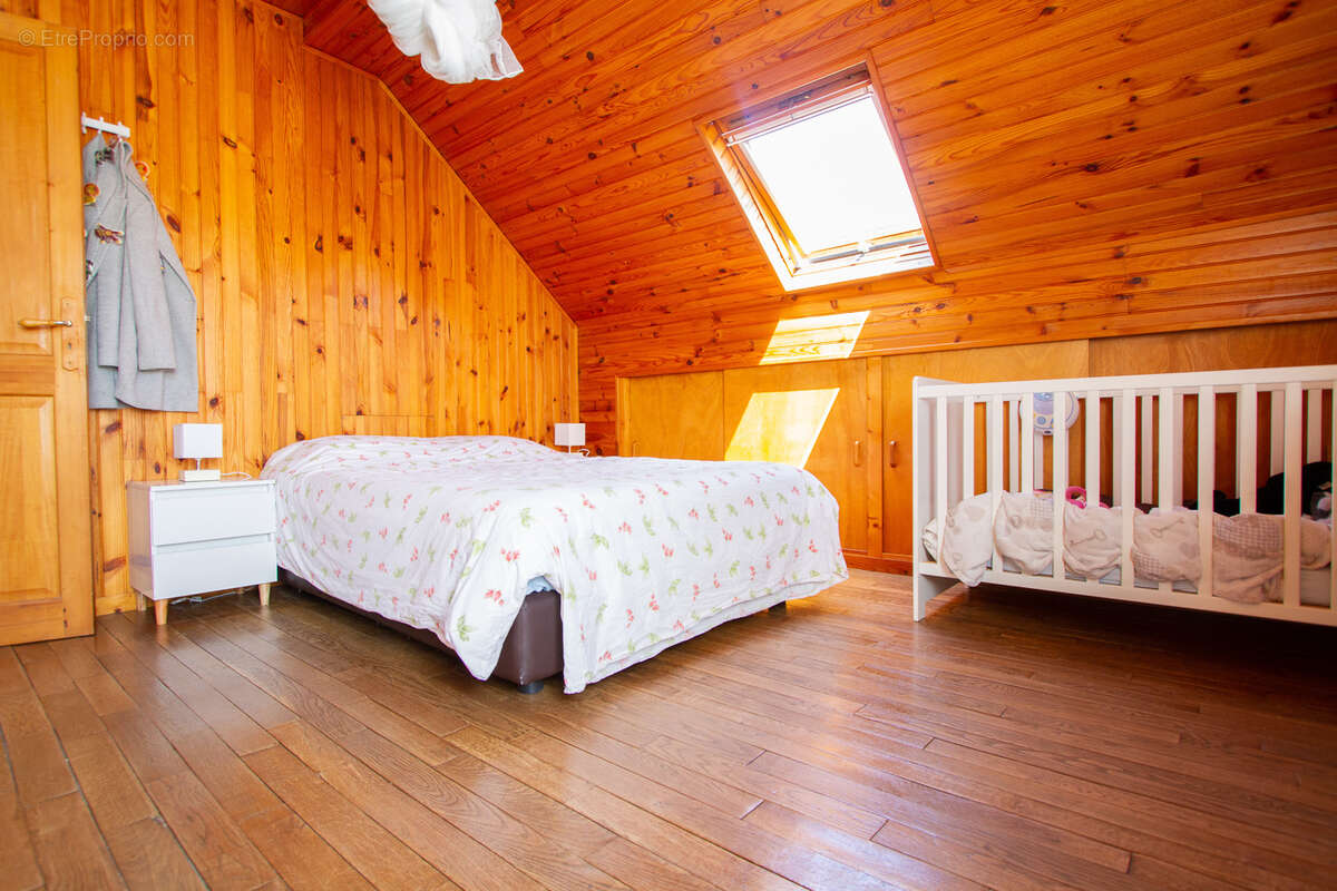 Maison à VILLENEUVE-LE-ROI