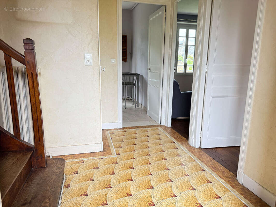 A vendre maison en pierre à  Dinan centre commerces, écoles à pieds - photo 6