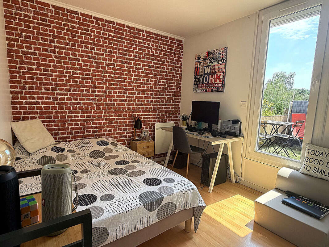 Appartement à MONTIGNY-LE-BRETONNEUX