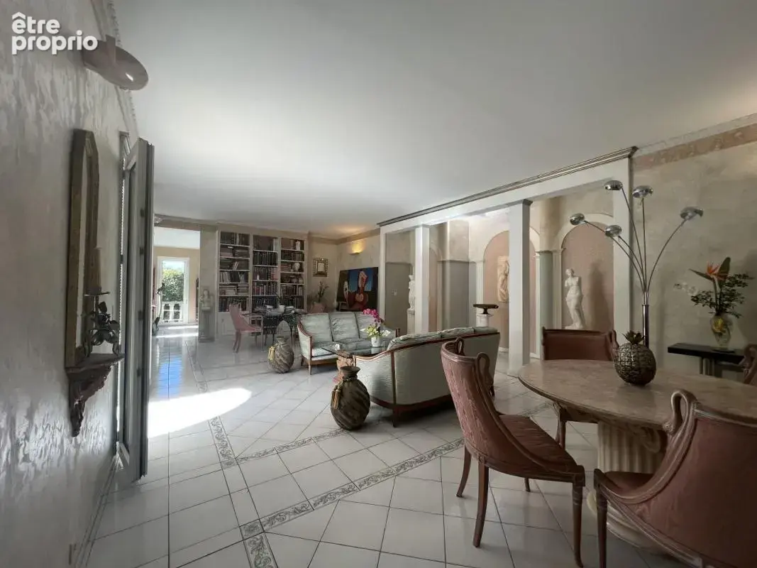 Maison 133 m² à Saint-Mathieu-De-Treviers  - photo 4