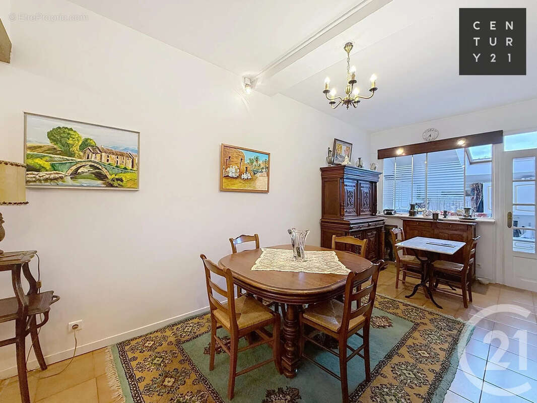 Maison à SAINT-ANDRE-LES-VERGERS