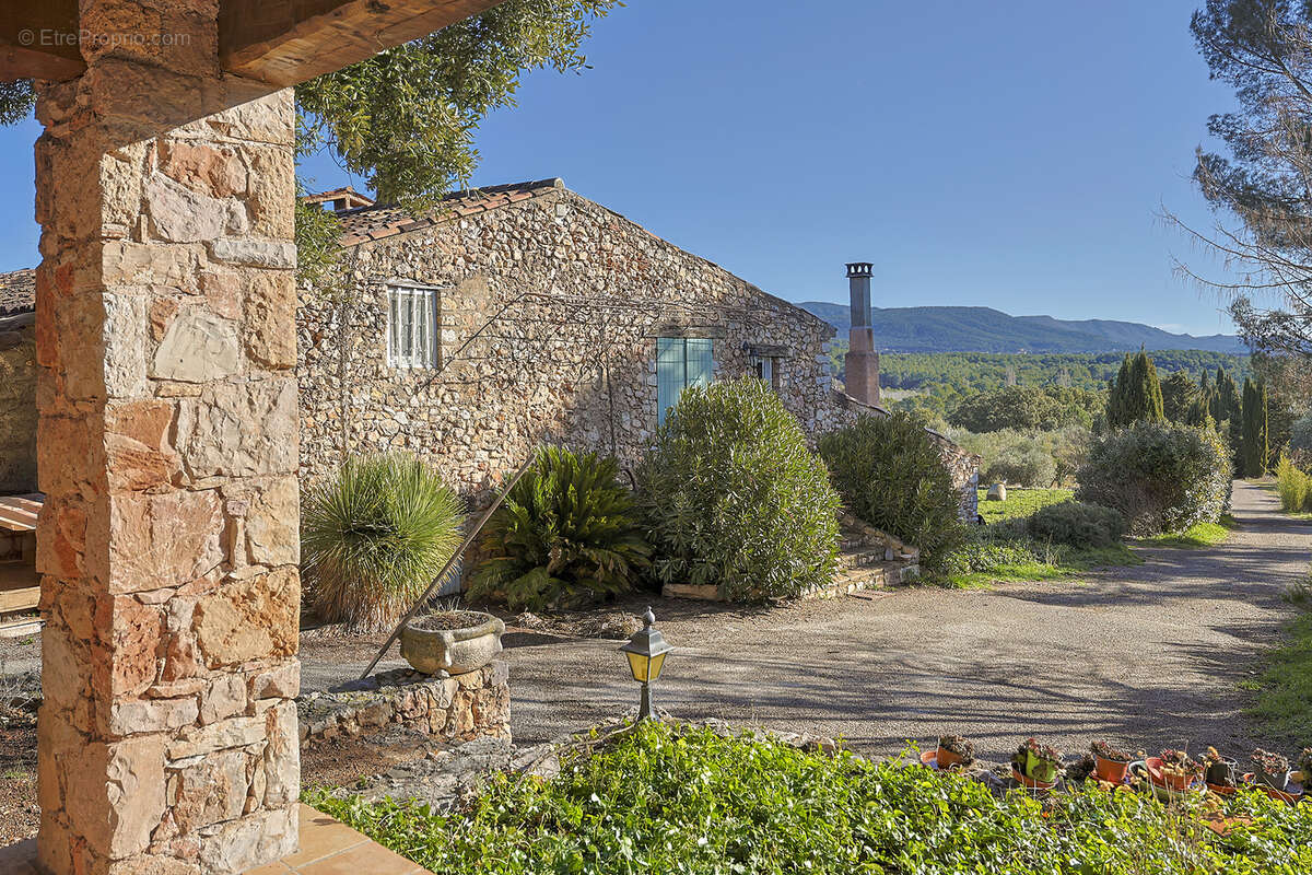 Maison à MOISSAC-BELLEVUE