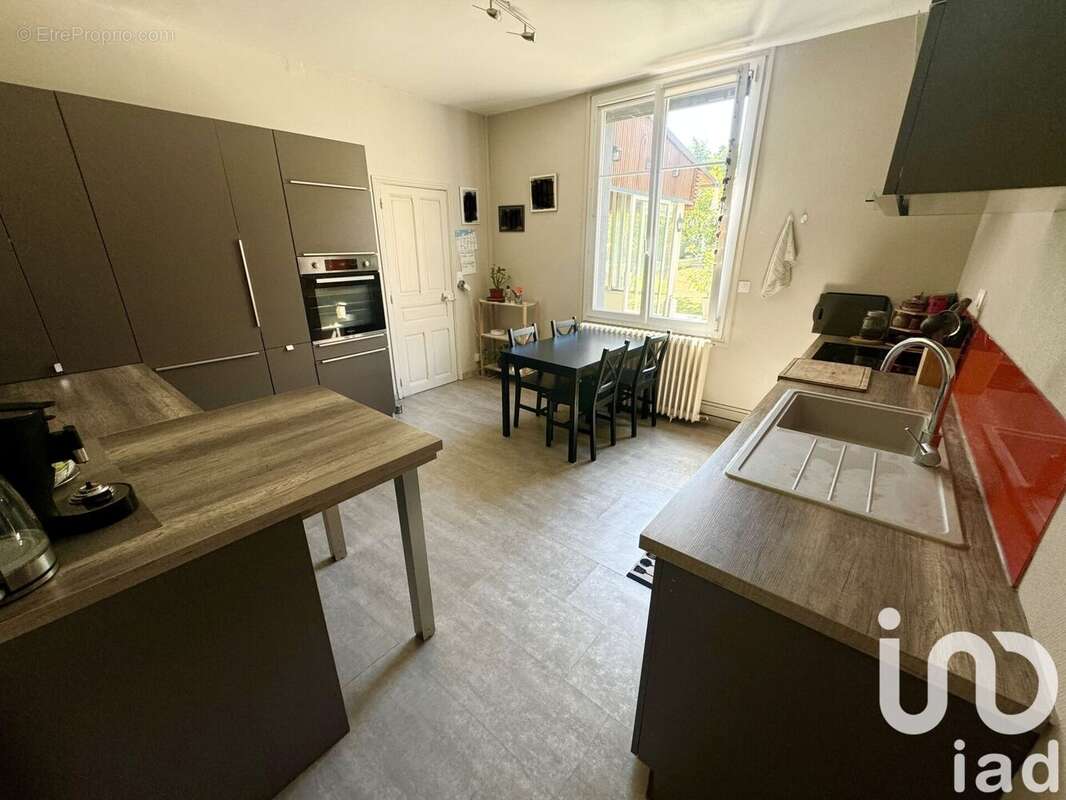 Photo 6 - Maison à LA CHAPELLE-SAINT-MESMIN