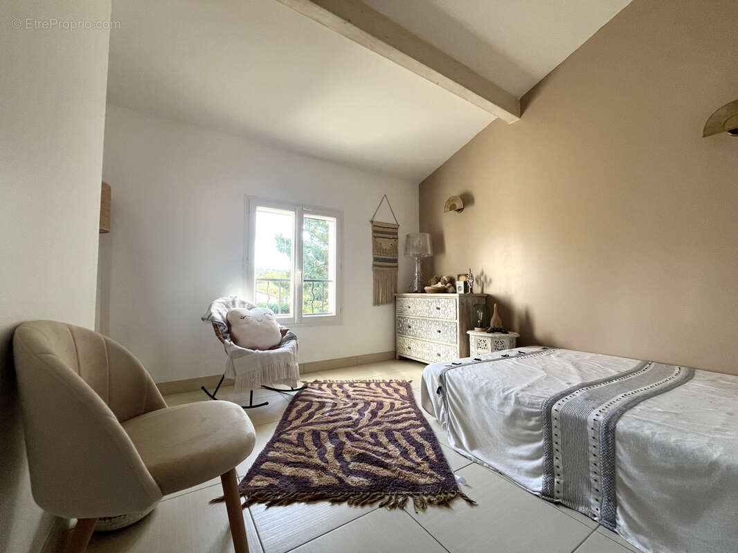 Maison à MALATAVERNE