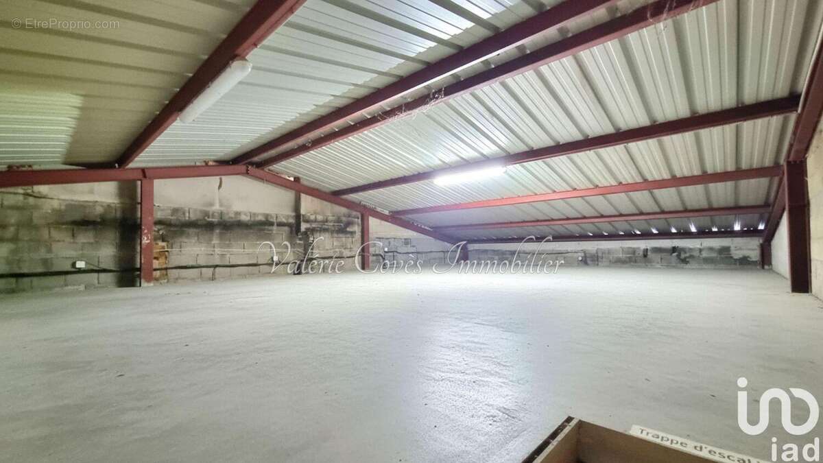 Photo 9 - Commerce à SALINDRES