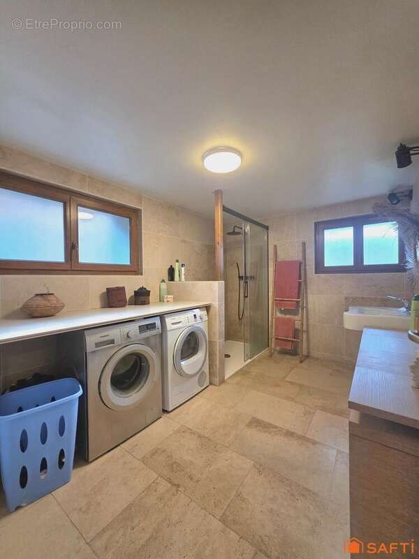 Maison 329 m² à Saint-Plancard  - photo 5