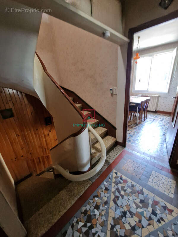 Maison à LACAUNE