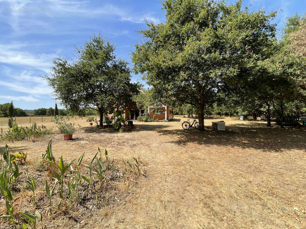 Propriete equestre sur yvre l évêque - photo 4