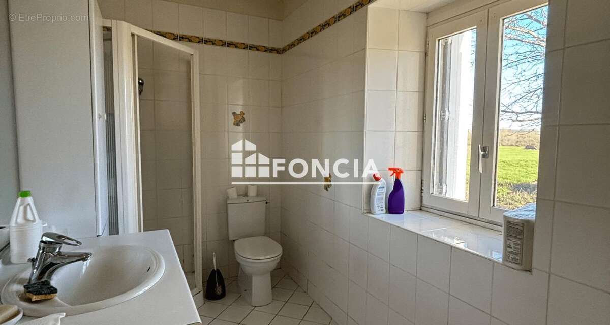 Maison à SAINT-AUBIN-DE-LOCQUENAY