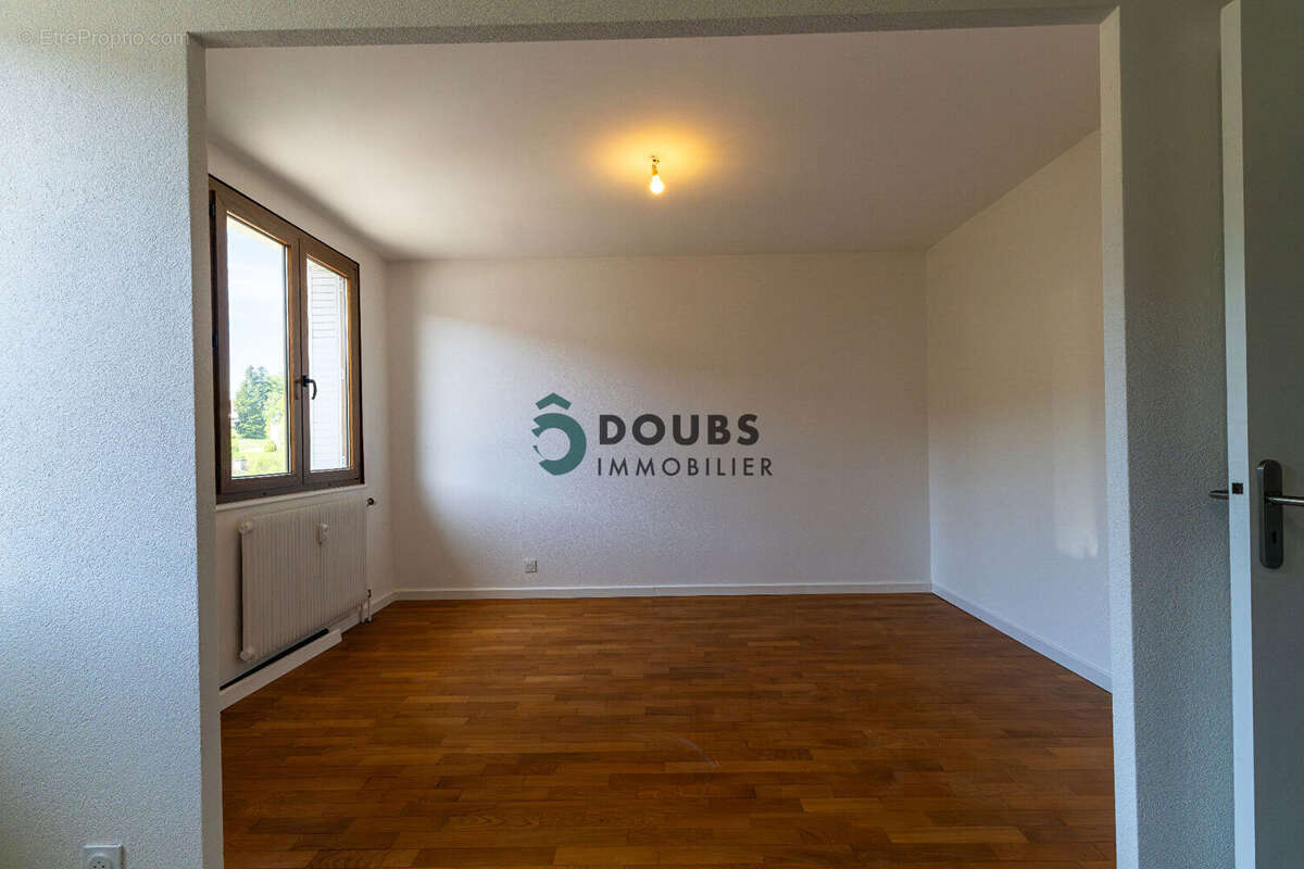Appartement à Maiche - photo 3