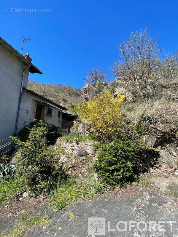 Maison à AUZON