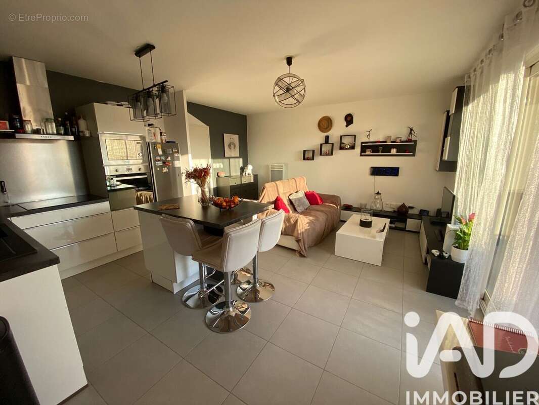 Photo 2 - Appartement à PRADES-LE-LEZ