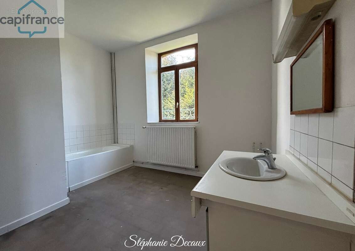 A VENDRE : Charmante maison thierachienne aux supers volumes ! 4 chambres - 8 pièces - 175 m²-TRELON (59) - photo 11
