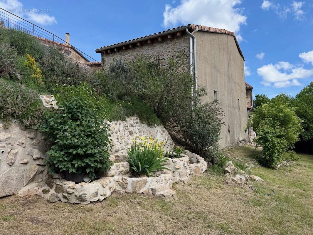 Maison à NONIERES