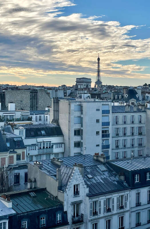 Appartement à PARIS-17E