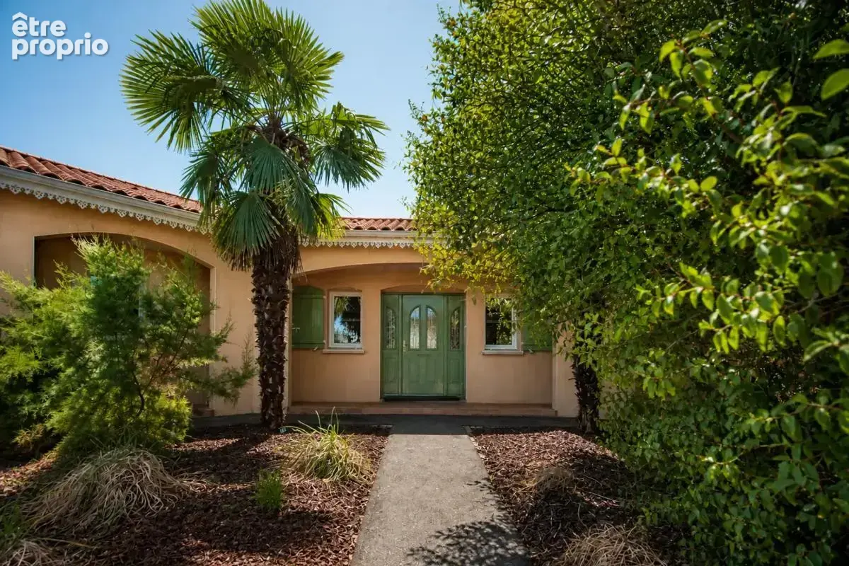 Maison de 7 pièces de 167 m² à Pornic avec piscine - photo 2