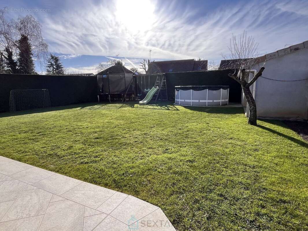 Maison à BOISSISE-LE-ROI