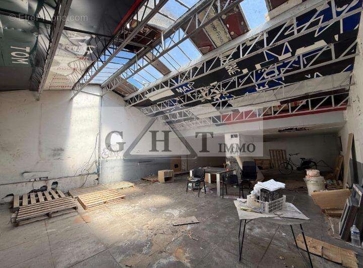 Entrepot a vendre de 200 m2 environ sur pantin ! - photo 3