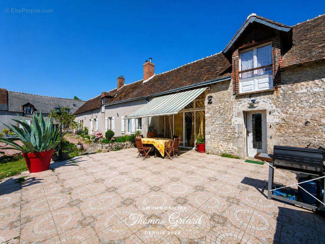 Propriété de caractère avec 3 logements, grange et dépendances près de Vendôme - photo 17
