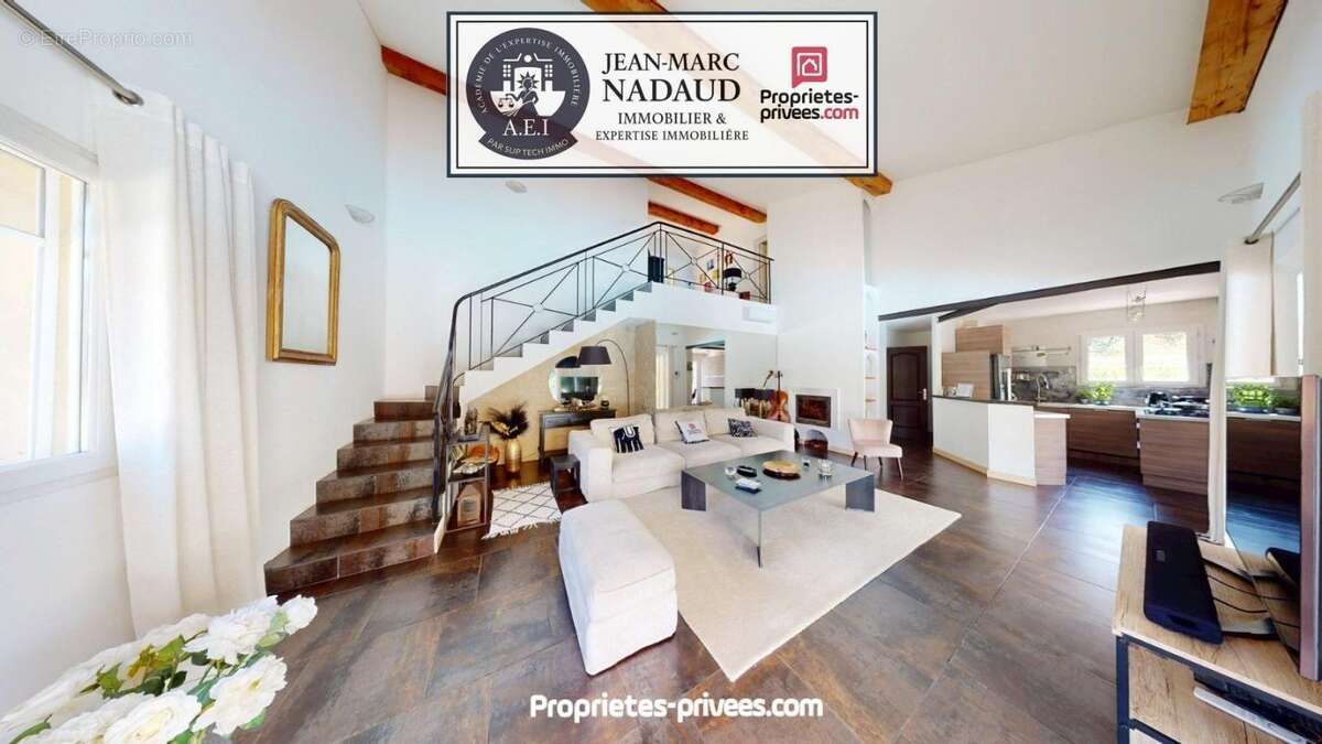 Maison à MONTAUROUX