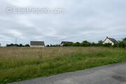 Terrain à BERVILLE-LA-CAMPAGNE