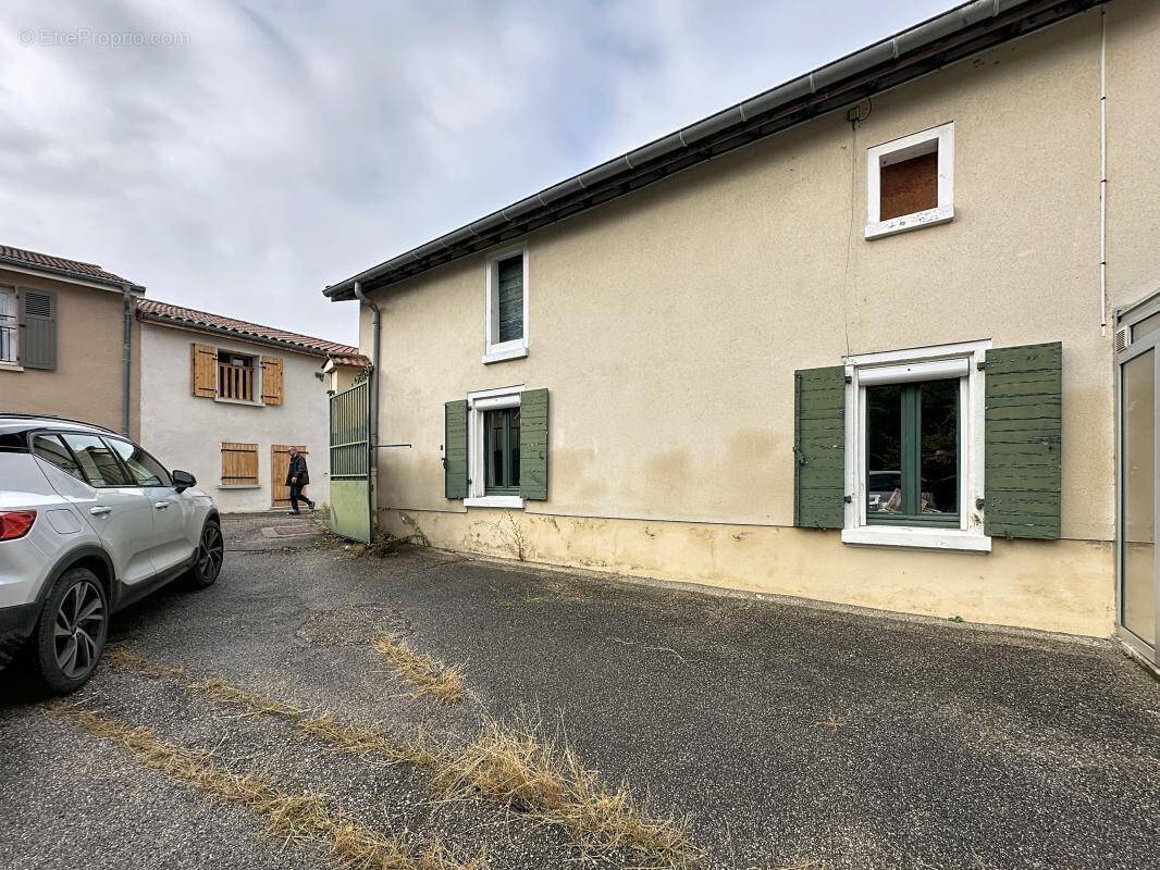 Maison 92 m² à Solaize  - photo 1