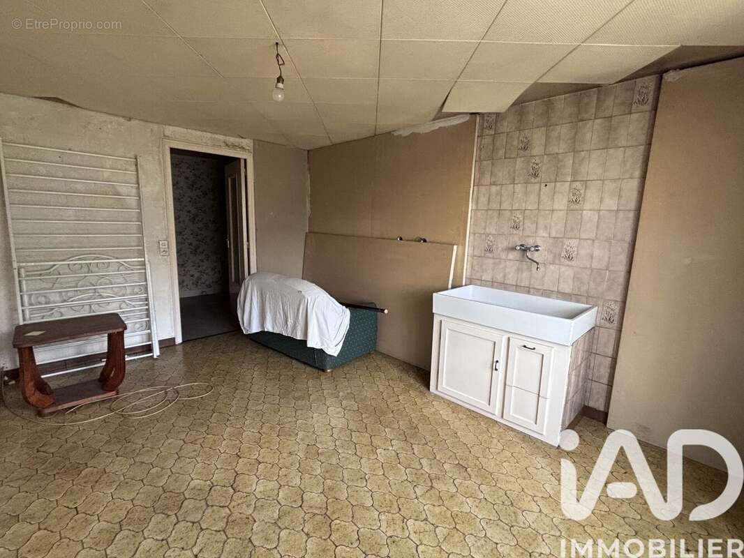Maison 169 m² à Lanques-Sur-Rognon  - photo 9