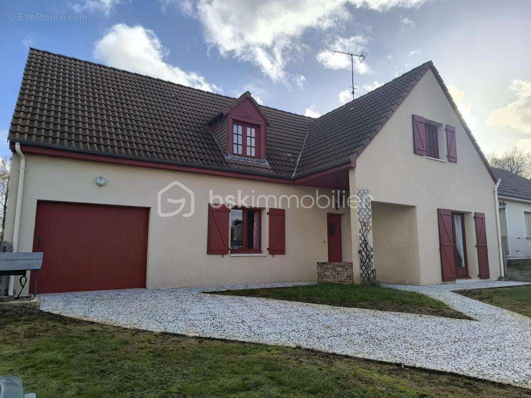 Maison à LE GRAND-LUCE