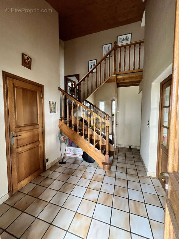 Maison à NUEIL-LES-AUBIERS