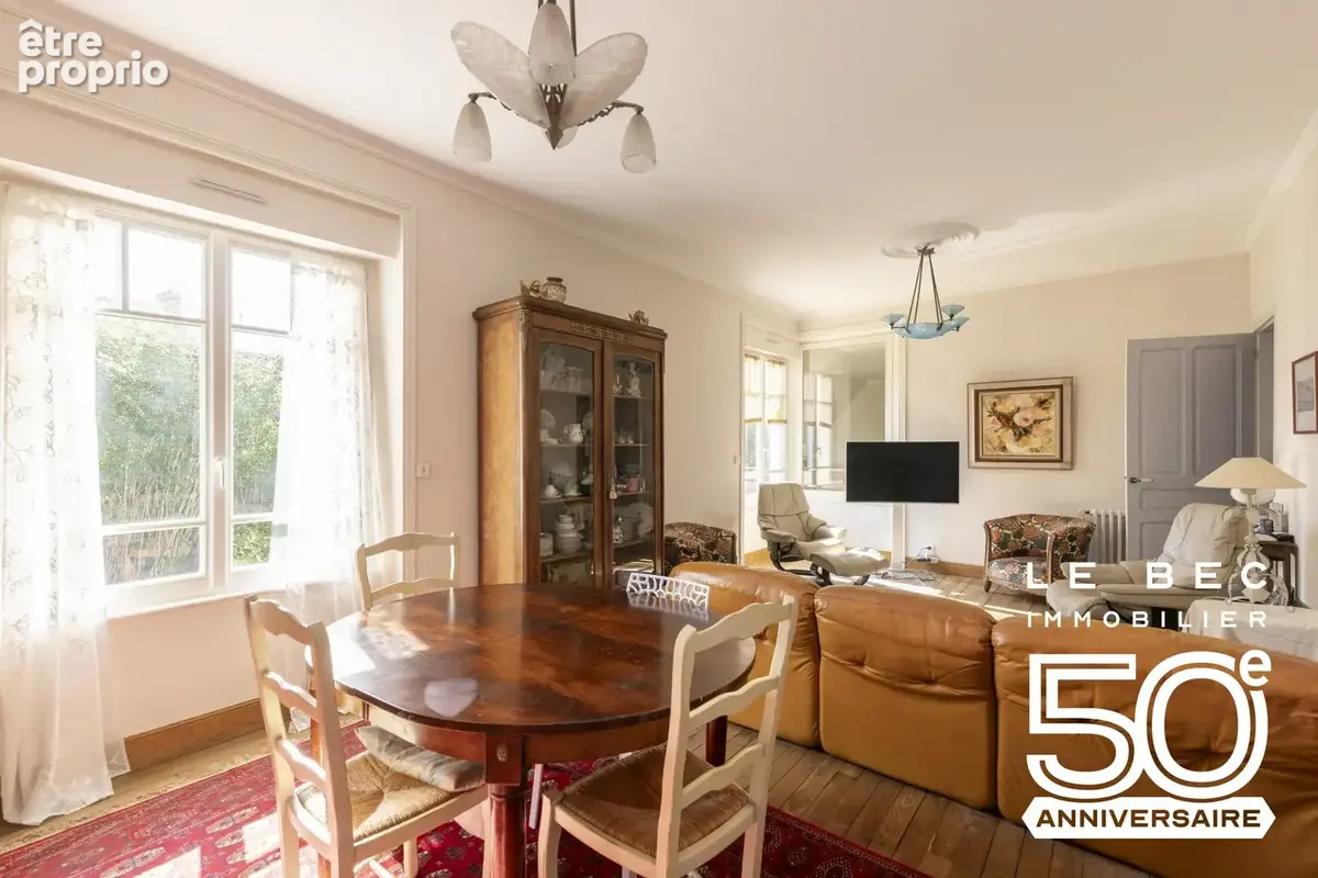 Maison 8 pièces 246 m² à vendre à Vannes (56000) - photo 2