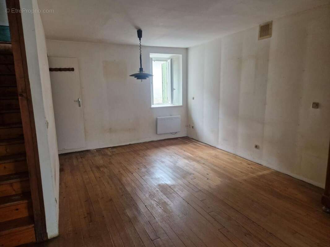Maison 121 m² à Valignat  - photo 5