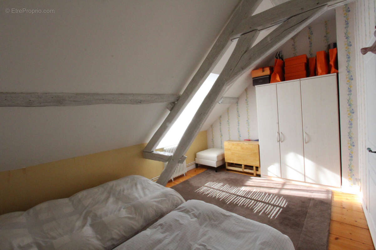 Maison à SAINT-AUBIN-LES-FORGES