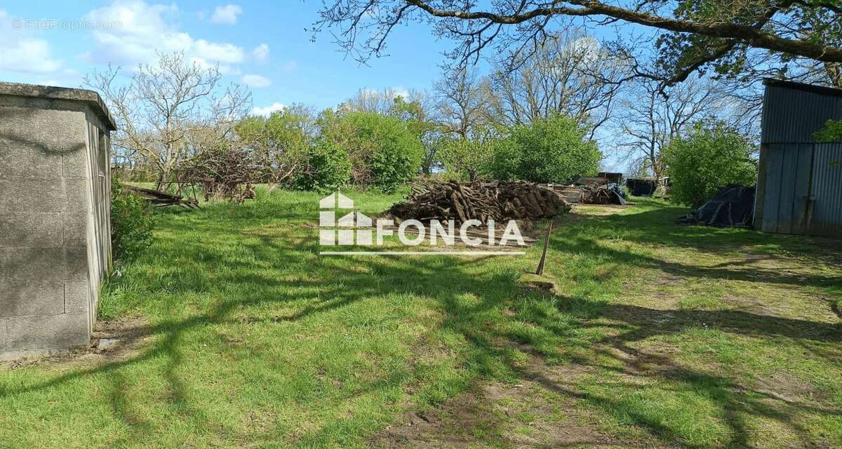 Maison à LE POIRE-SUR-VIE