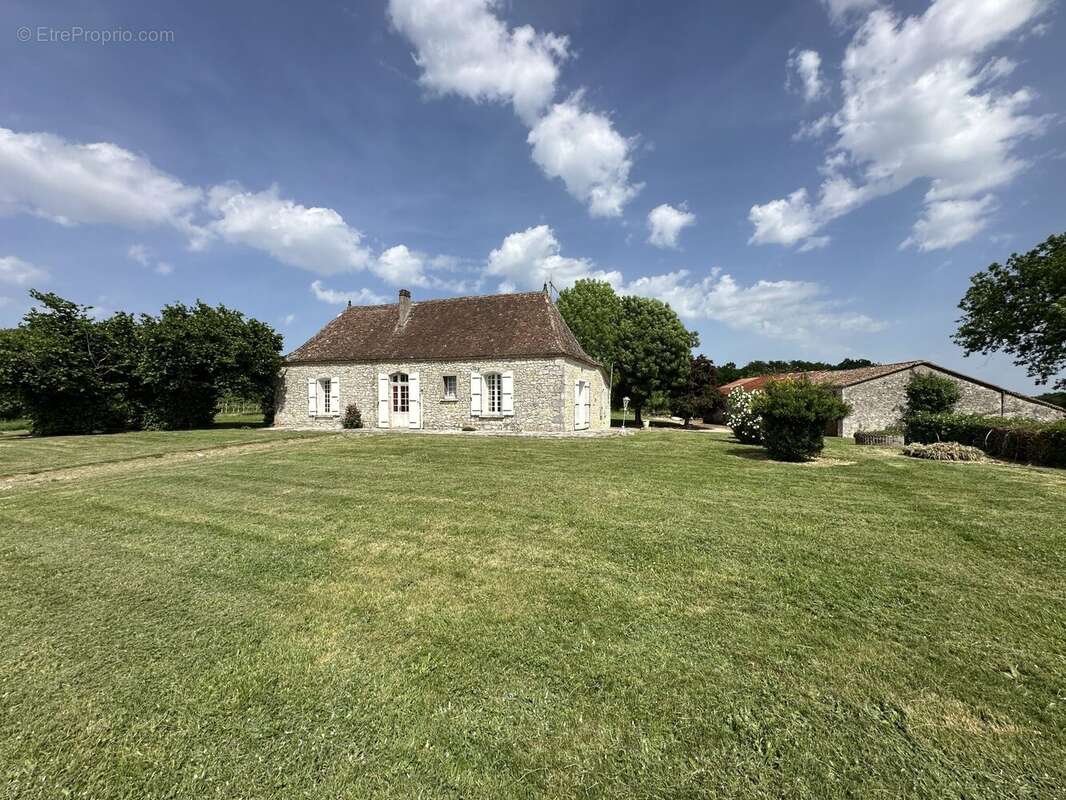 Maison à SAINTE-INNOCENCE