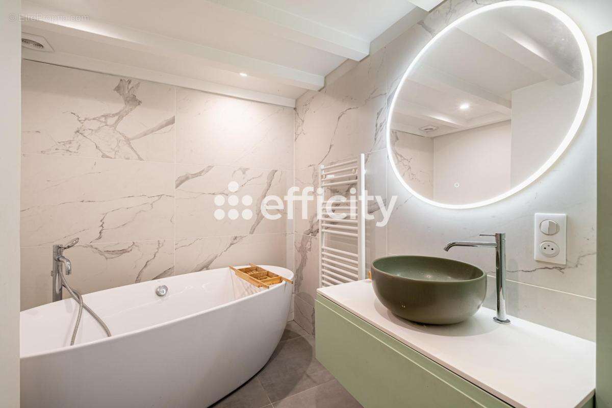 Appartement à LYON-1E