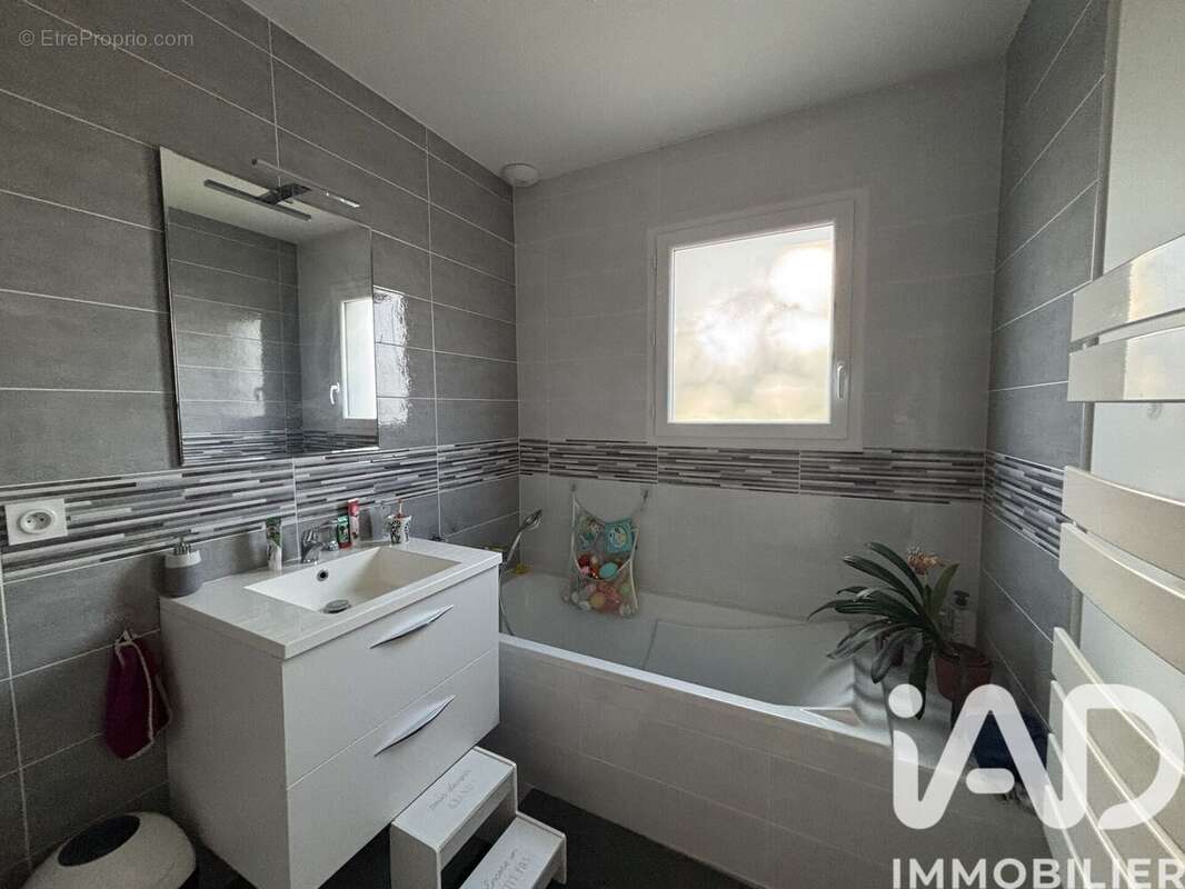 Photo 7 - Maison à CHARENTAY