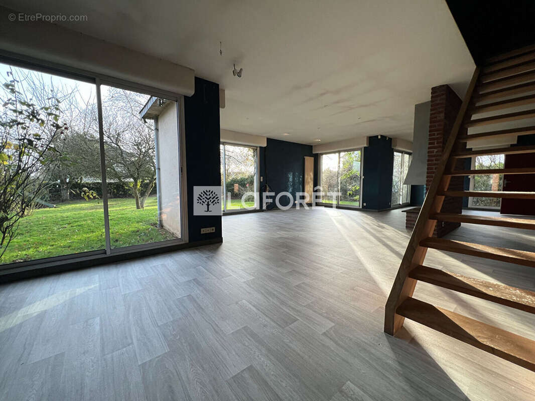 Maison à SAINT-JACQUES-SUR-DARNETAL