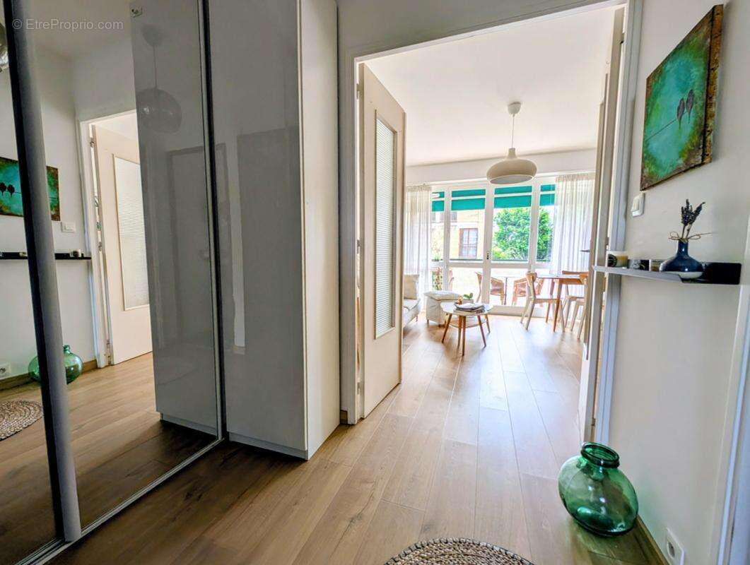 Appartement à MARSEILLE-8E
