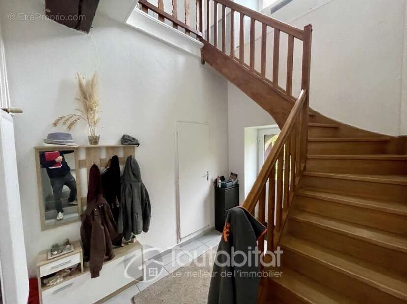 Maison à LONNY