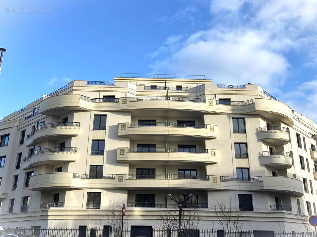 Appartement à LEVALLOIS-PERRET