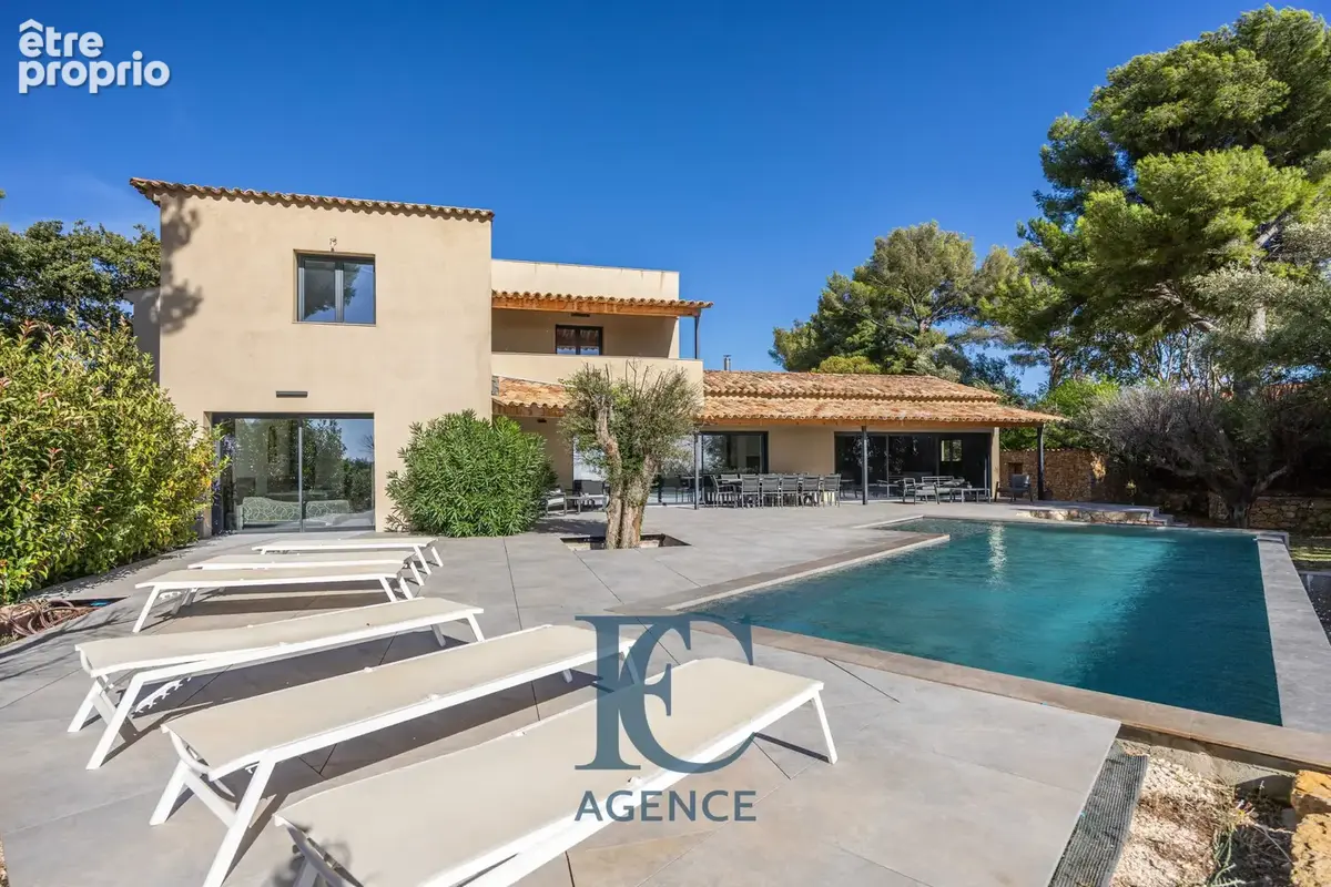 Propriété de 372 m2 vue mer exceptionnelle - photo 2