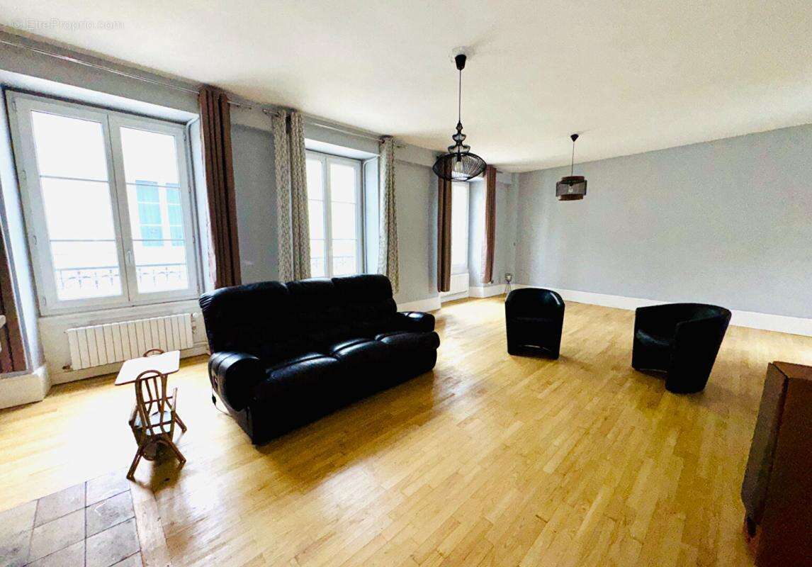 Maison à CREPY-EN-VALOIS
